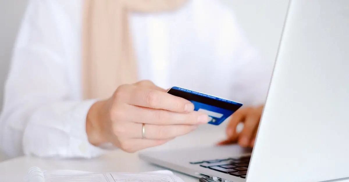 Las mejores estrategias para comprar en línea de manera segura